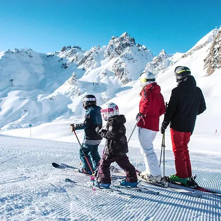 2 Pieces Confortable, Skis Aux Pieds, Balcon, 4 Pers. - Fr-1-182a-25 كورشوفيل