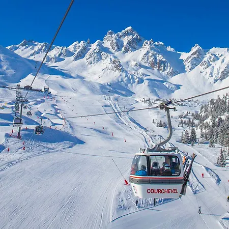 Confortable 2 Pièces Skis Aux Pieds, 4 Personnes - Fr-1-182a-25 * Courchevel